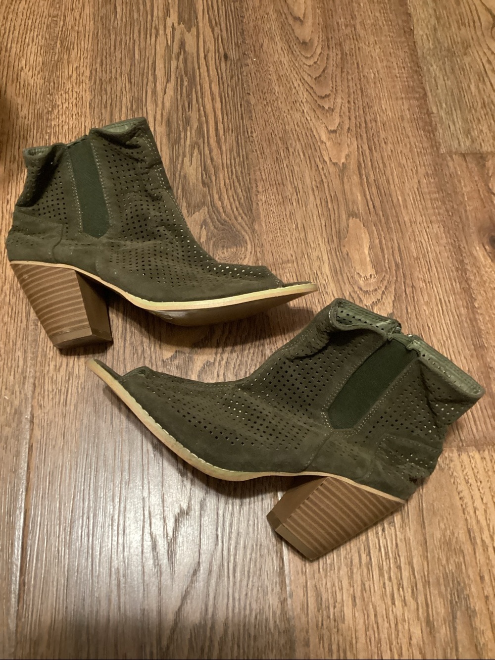 RUE 21 Peep Toe Booties Size 7/8 Olive Suede Laser Cut